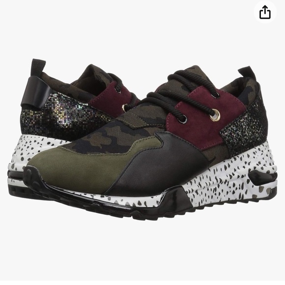 Gently used Steve Madden CLIFF Olive Multi green camo rebooted sneakers. - Picture 2 of 11